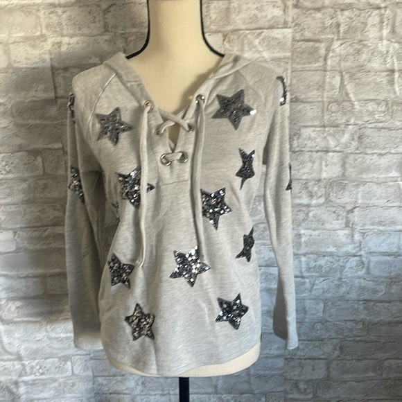 International Concepts (INC) lightweight Sweater Top with Sequin - Picture 1 of 3